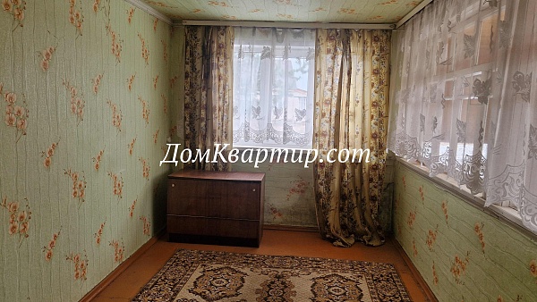 3-х-комнатная благоустроенная квартира в Торопце, пер. Холмский №899