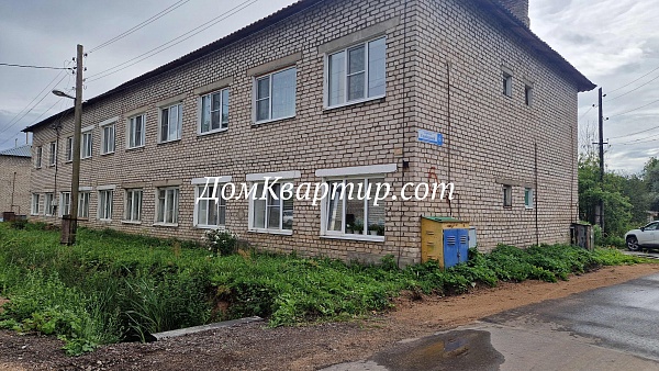 2-х-комнатная частично благоустроенная квартира в Торопце, пер. Свободный, д. 6 №900