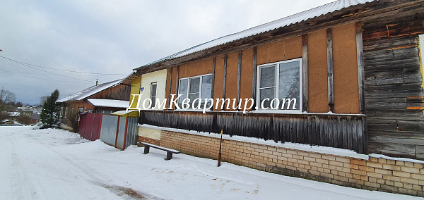 3-х-комнатная частично благоустроенная квартира на ул. Почтовая, г. Торопец №930