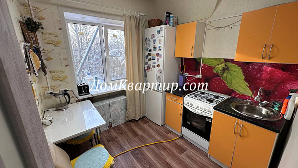 Однокомнатная благоустроенная квартира на пл. 1-ого Мая, г. Торопец №932