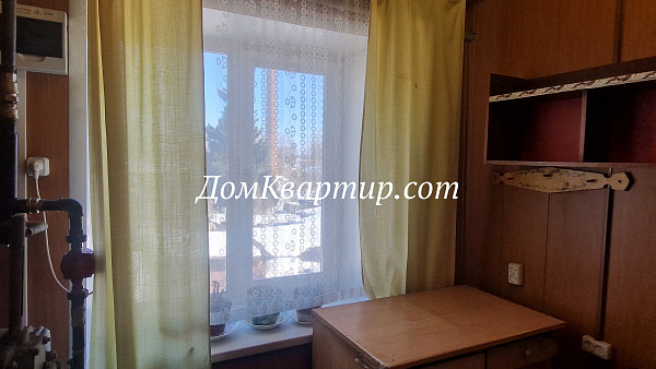 2-х-комнатная частично благоустроенная квартира на ул. Богдановича, д. 19А в г. Торопец № 941