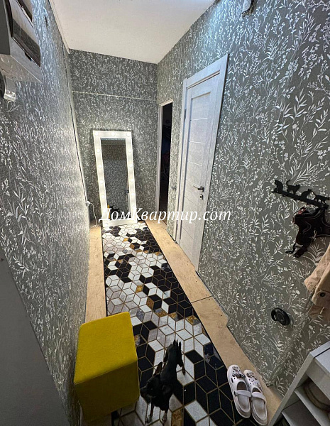 Однокомнатная благоустроенная квартира на пл. 1-ого Мая, г. Торопец №932